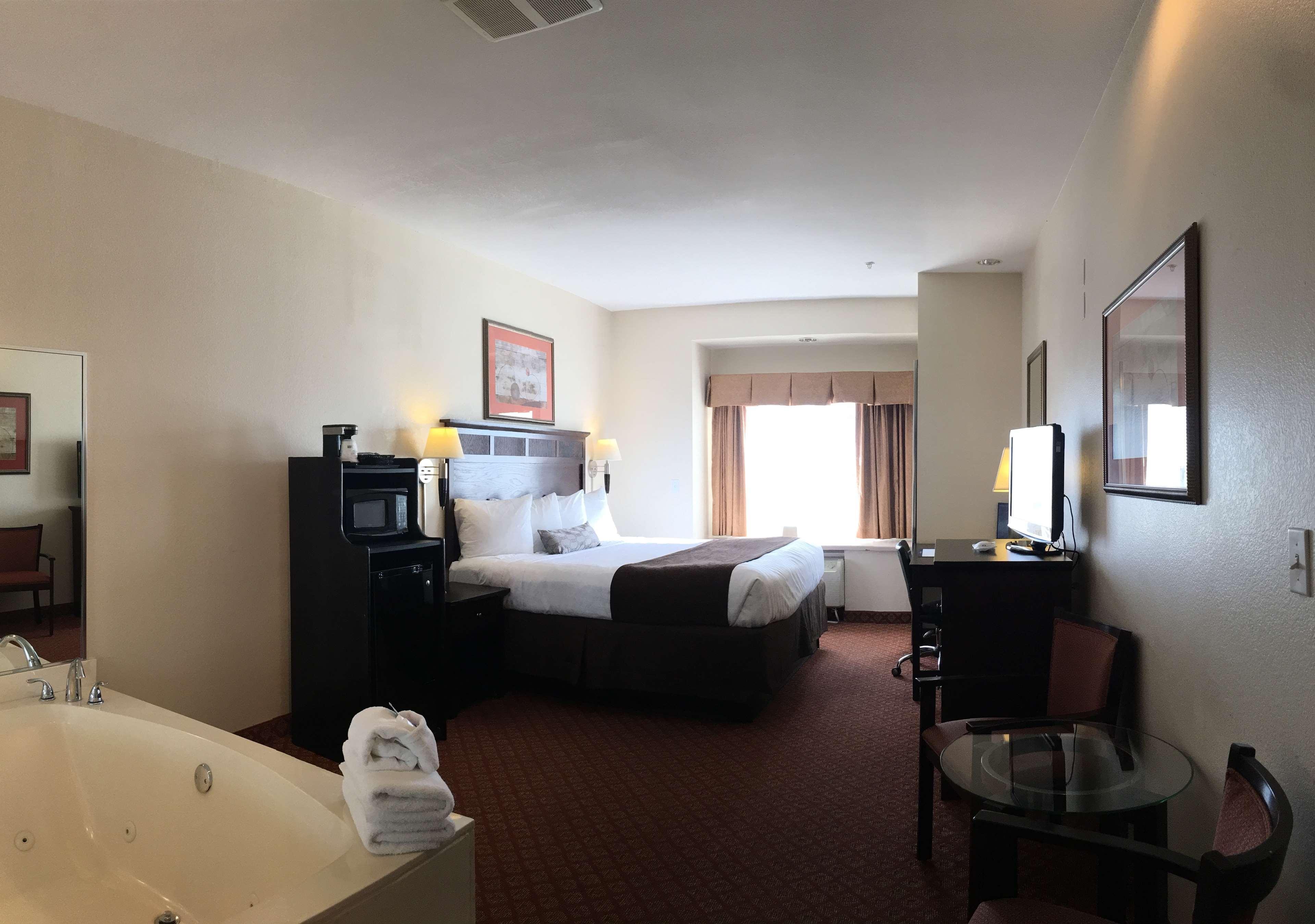 Western & Hotel Roanoke