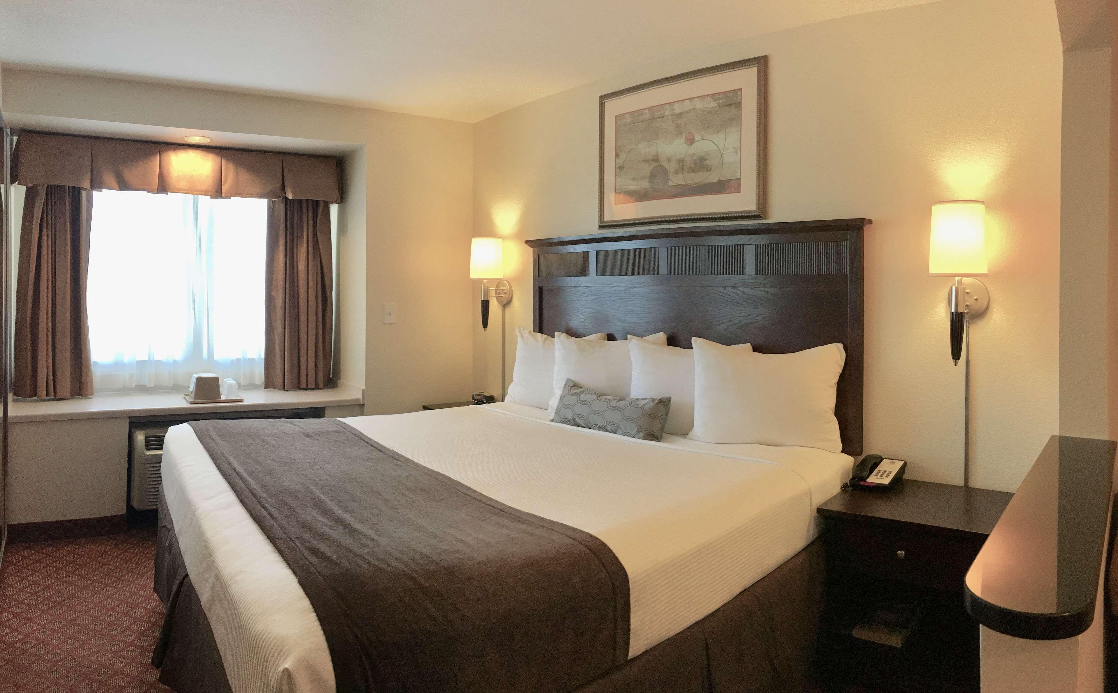 Western & Hotel Roanoke