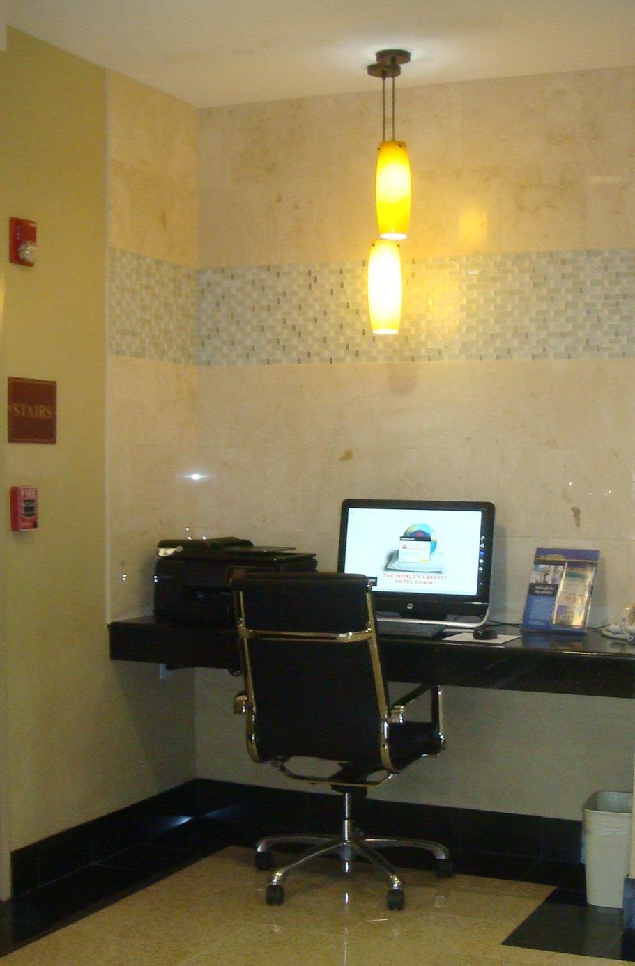 Western & Hotel 3*