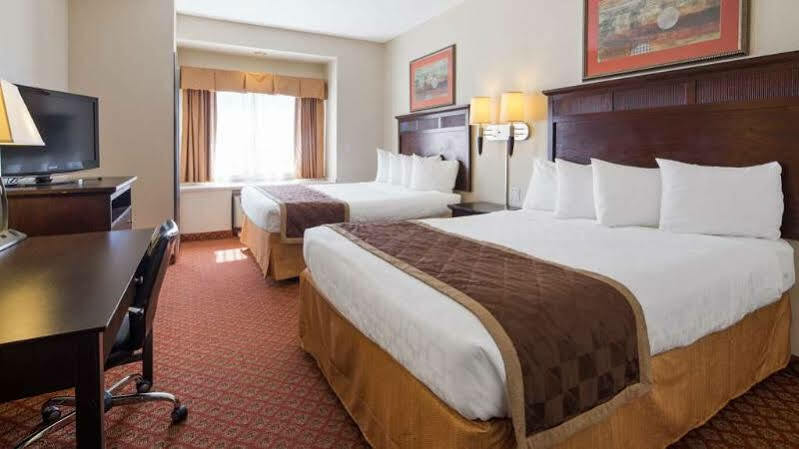 Western & Hotel